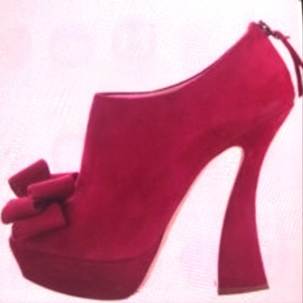 Miu Miu suede Bow accents pumps